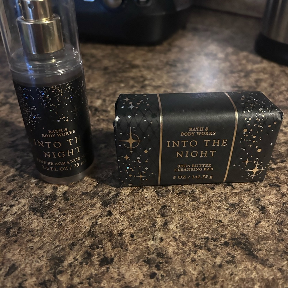 Bath & Body Works Into the Night Black and Gold Set